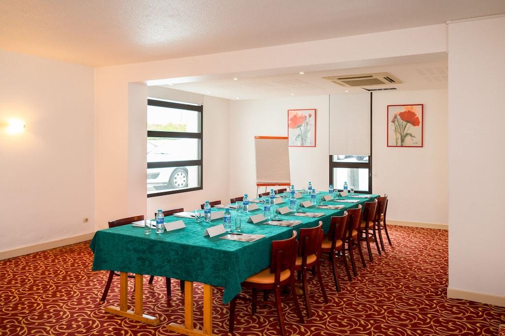 Brit Hotel Rennes Cesson Экстерьер фото