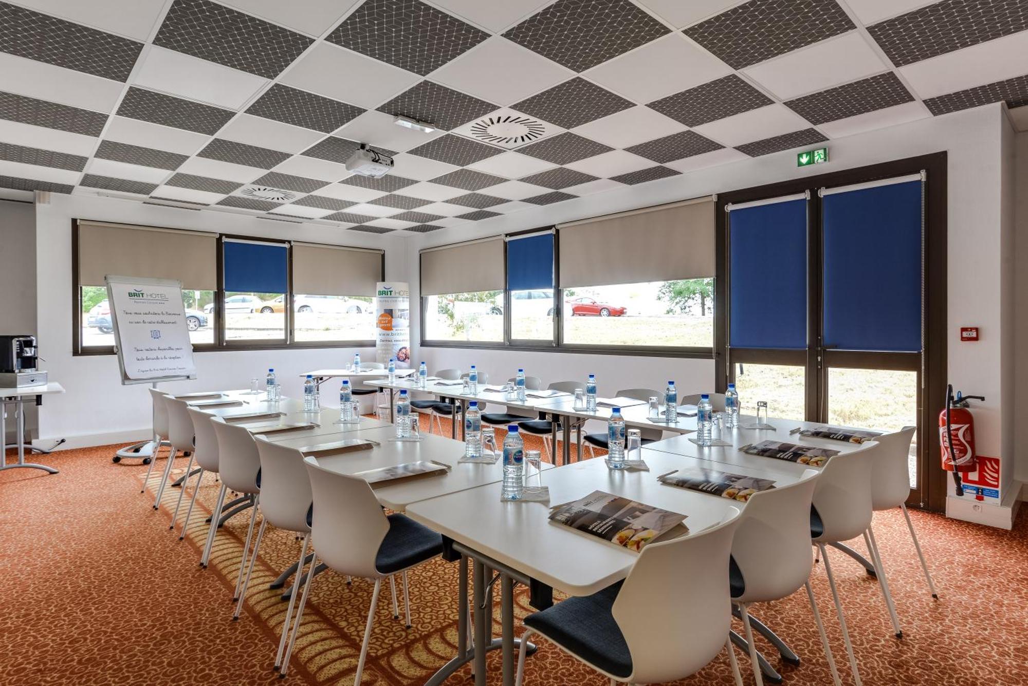 Brit Hotel Rennes Cesson Экстерьер фото