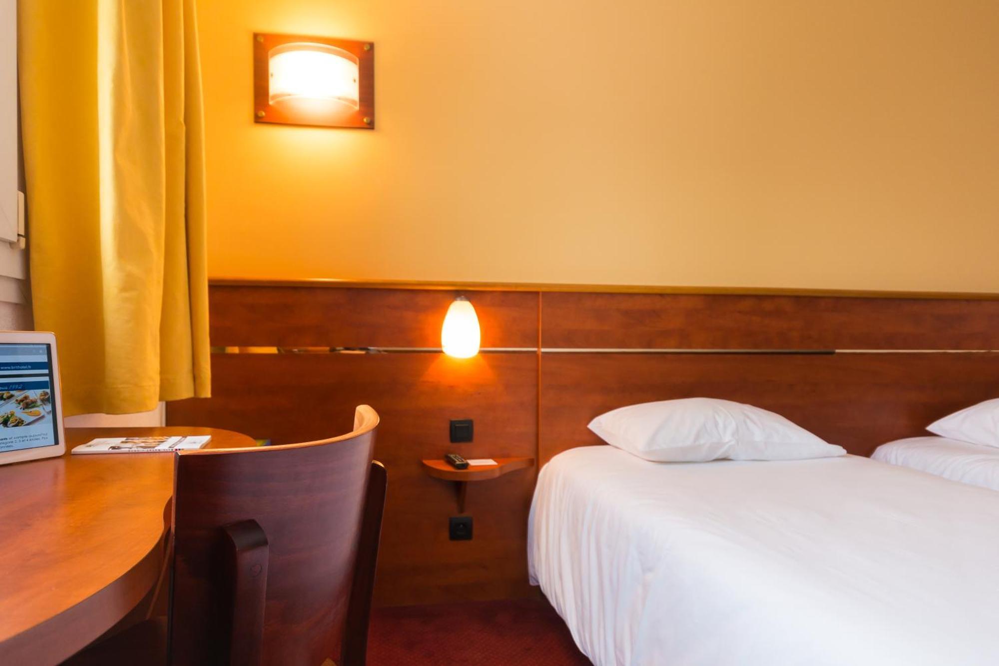 Brit Hotel Rennes Cesson Экстерьер фото