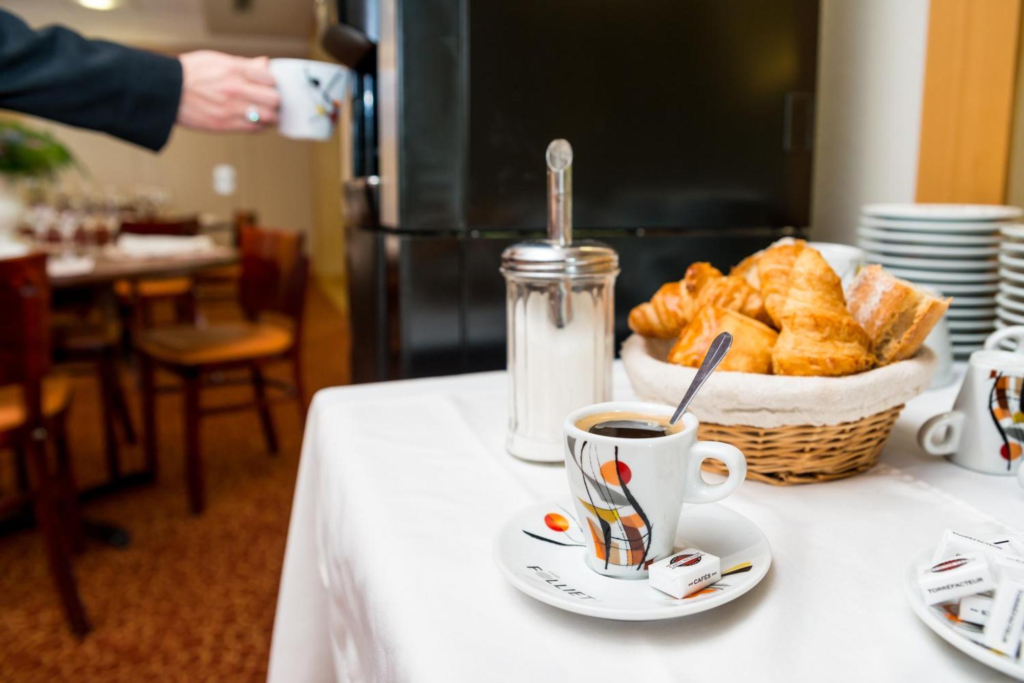 Brit Hotel Rennes Cesson Экстерьер фото