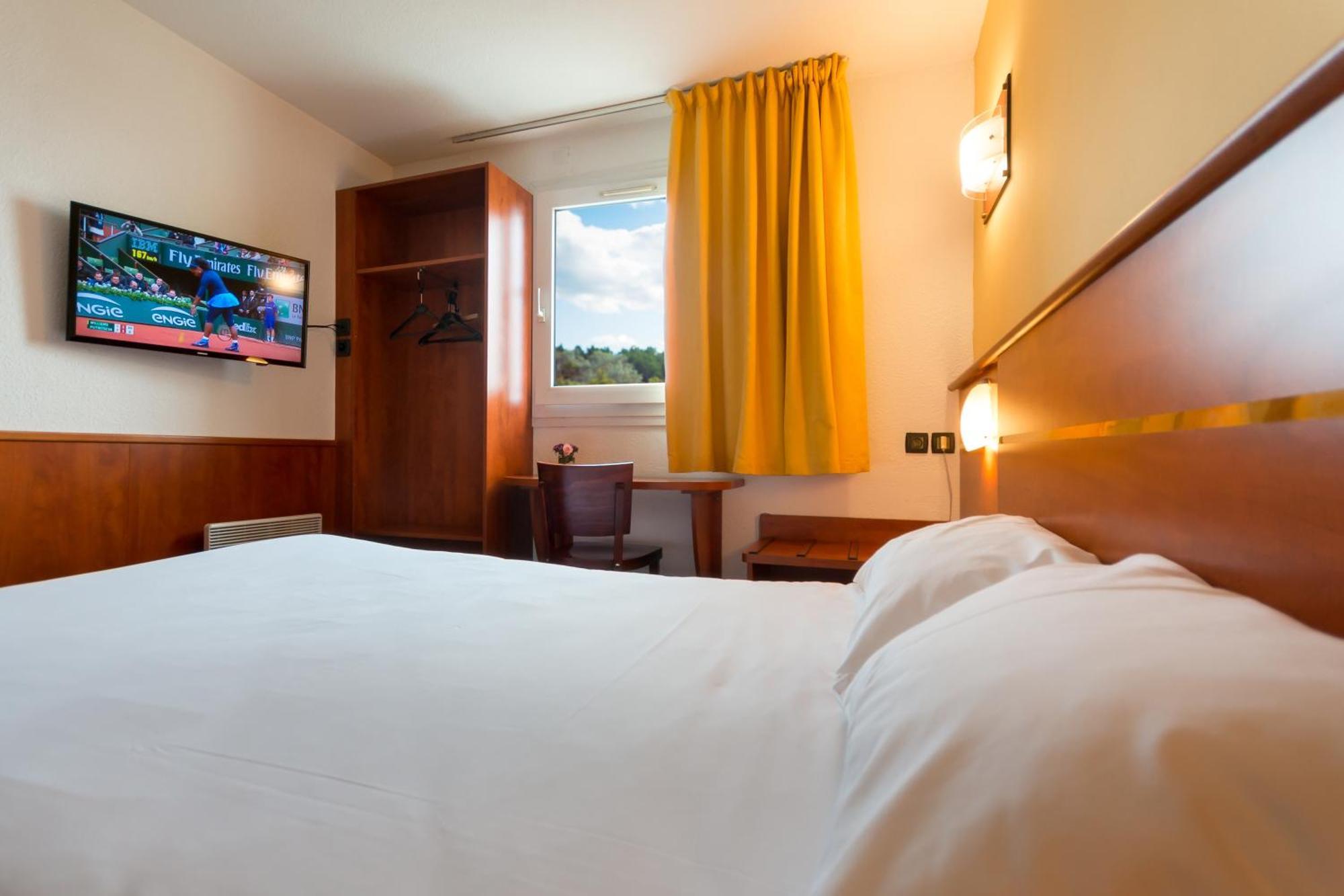 Brit Hotel Rennes Cesson Экстерьер фото