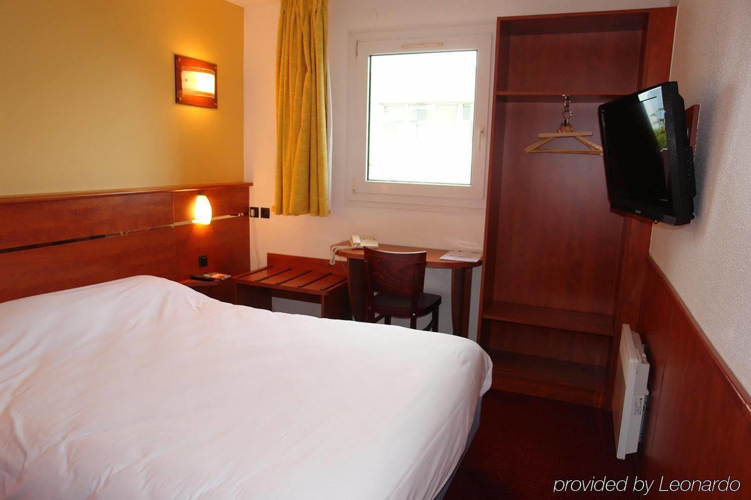 Brit Hotel Rennes Cesson Экстерьер фото